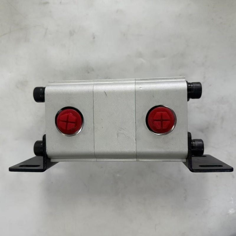 FMC Series High Pressure Multi-section Gear Flow Divider (High Precision Synchronous Motor) FMC Series High Pressure Multi-section Gear Flow Divider (High Precision Synchronous Motor)